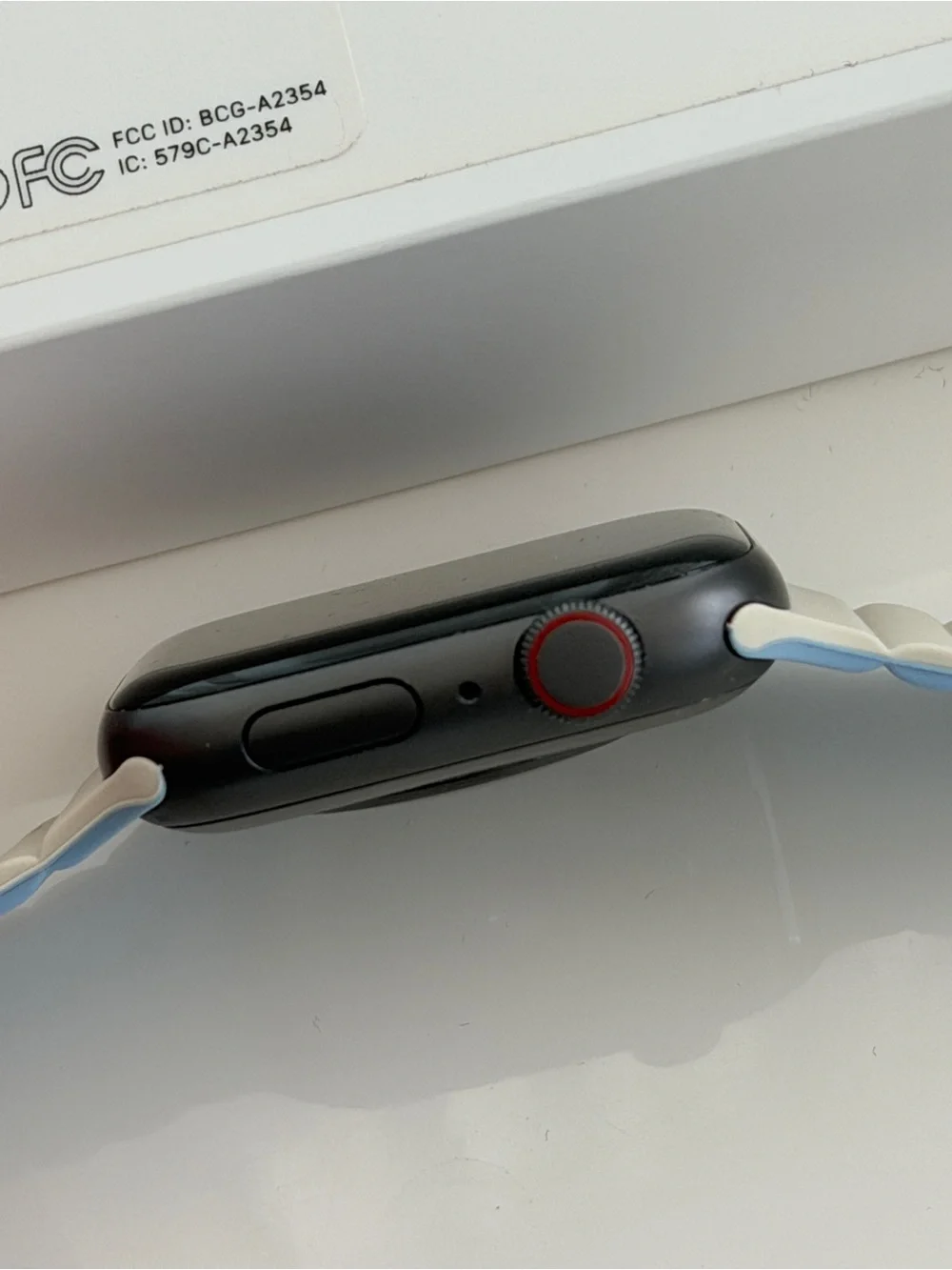 Apple Watch SE 44mm Cellular (Space Gray)
